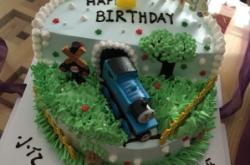 赤峰唯麥蛋糕電話多少啊