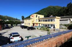 赤峰街里橋頭村委會(huì)電話號(hào)碼