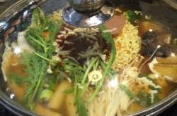 赤峰芝士火鍋店地址電話號(hào)碼