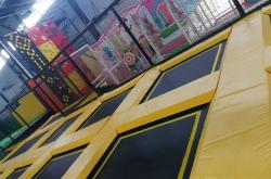 赤峰市嗨爆蹦床館電話號碼