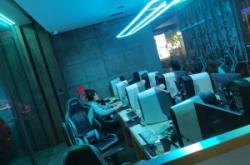 赤峰學院附近網(wǎng)咖電話多少啊