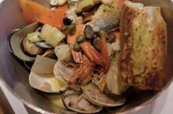 赤峰飲啜酒吧電話地址是多少號(hào)