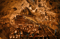 赤峰紅山洞藏莊園電話多少號(hào)