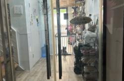 赤峰薩隆理發(fā)店電話地址查詢