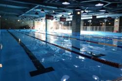 赤峰伊親游泳館萬達店