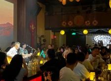 叁號(hào)酒館赤峰店電話號(hào)碼查詢