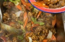 赤峰自助盒飯松山區(qū)店電話多少