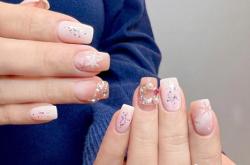 喜色美甲赤峰店電話多少號