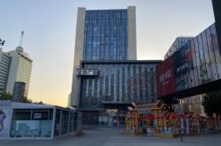 赤峰步行街優(yōu)衣庫電話號(hào)碼