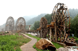 內蒙古赤峰文旅局長電話是多少