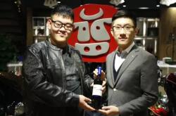 蒙野酒業(yè)赤峰直銷處電話號碼