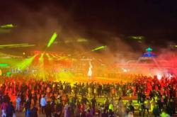 赤峰歡樂城購(gòu)票官網(wǎng)電話號(hào)碼