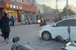 赤峰網(wǎng)紅市場(chǎng)在哪里啊電話號(hào)碼