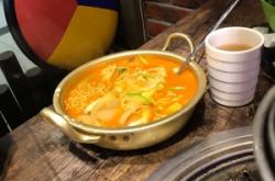 赤峰塔?？救怆娫捥柎a多少號