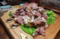 赤峰手把肉奶茶店電話號碼查詢