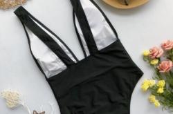 赤峰泳裝批發(fā)電話多少號碼