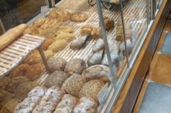 老譚酒館赤峰店電話是多少號