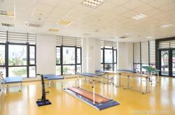 赤峰扶手廠家電話地址查詢號碼