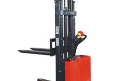 赤峰堆高機(jī)叉車廠家電話號(hào)碼