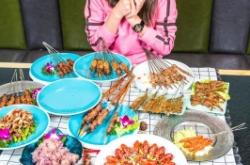 赤峰玉米碴子飯店地址電話號碼