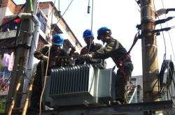 赤峰紅山區(qū)電業(yè)局長(zhǎng)電話(huà)號(hào)碼