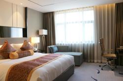 赤峰龍湖灣酒店電話多少號(hào)