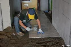 赤峰貼瓷磚師傅電話號(hào)碼多少