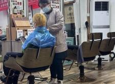 赤峰至尊理發(fā)店電話地址查詢