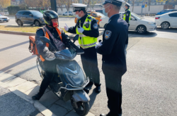 赤峰利行摩托車電話地址查詢