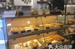 覓糖烘焙赤峰店電話地址是多少