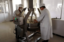 赤峰市牛奶場(chǎng)地址電話(huà)號(hào)碼