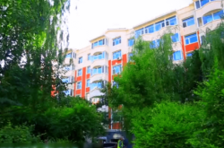 赤峰賣老樓房電話多少號碼