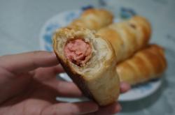 赤峰熱狗面包批發(fā)電話地址查詢