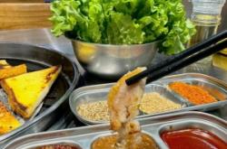 赤峰英雄地?cái)偪救怆娫挾嗌偬?>
			<span>便民電話</span>
		</a>
	</div>
	<div   id=