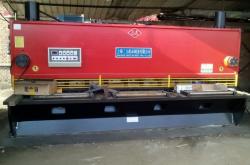 赤峰卷板機(jī)公司電話號碼查詢