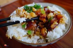 赤峰美食鹵肉拌飯地址電話號碼