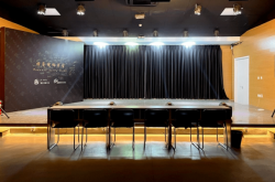 赤峰市鴻鵠傳媒招聘電話號碼