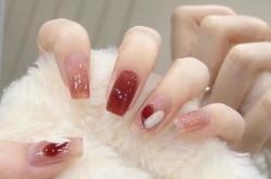 赤峰小魚兒美甲店電話地址查詢