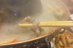 赤峰海底撈小伙電話號碼多少