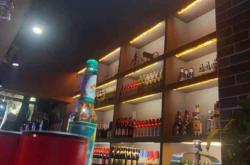 醉愛(ài)酒館赤峰店地址電話