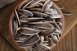 內(nèi)蒙赤峰批發(fā)瓜子電話是多少號