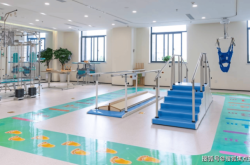 赤峰天誠商務公寓地址電話號碼