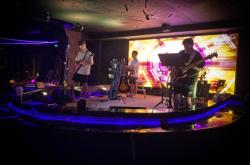 赤峰費(fèi)斯樂酒吧地址電話號(hào)碼