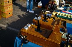 赤峰哪有跳蚤市場啊電話號碼