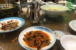 赤峰關(guān)家營(yíng)飯店地址電話號(hào)碼