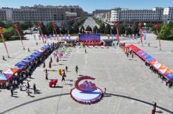 赤峰敖漢服裝店電話號碼