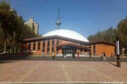 赤峰鑫豐市場(chǎng)運(yùn)動(dòng)館電話號(hào)碼