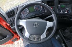 赤峰天龍貨車經(jīng)銷商電話號碼