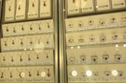 赤峰萬達周大福店電話地址查詢