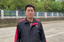 赤峰松山區(qū)順豐快遞員